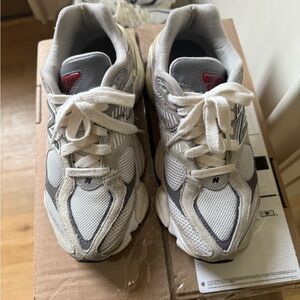 New Balance White and Gray Sneakers